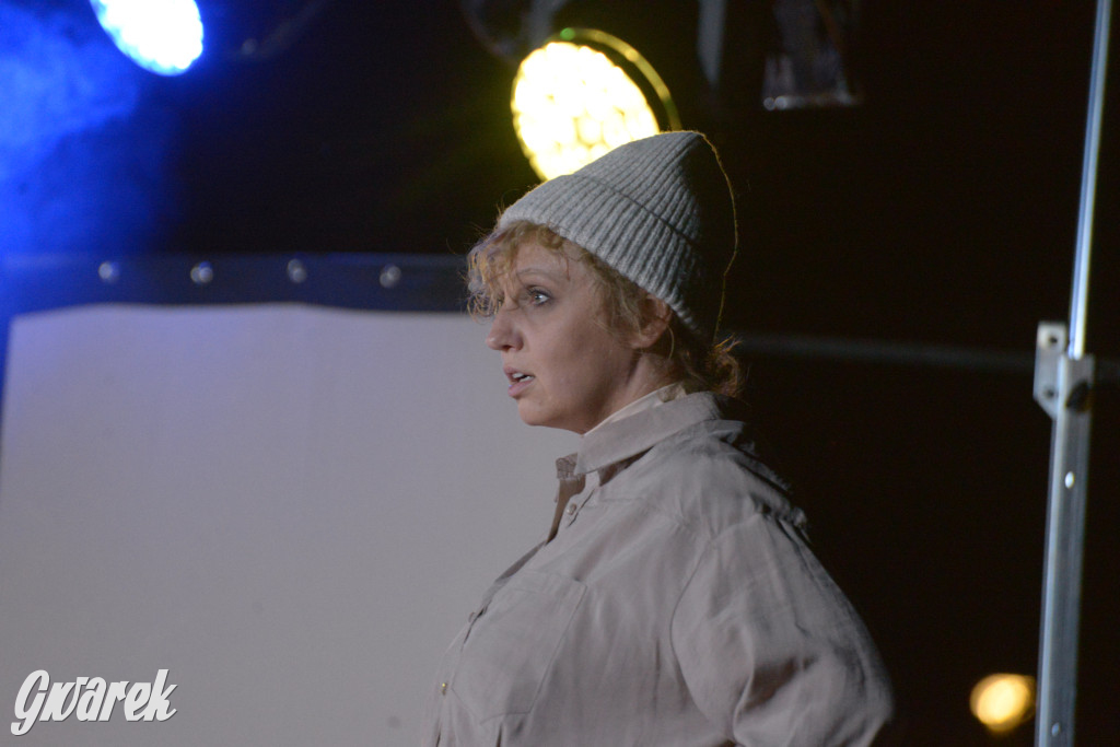 Teatralne Parkowanie: Fuzja o Powstaniu Warszawskim