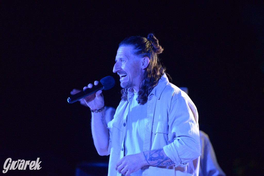 Teatralne Parkowanie: Fuzja o Powstaniu Warszawskim