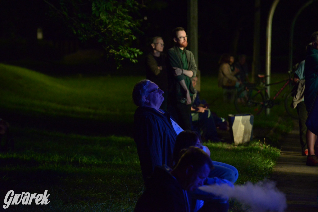 Teatralne Parkowanie: Fuzja o Powstaniu Warszawskim