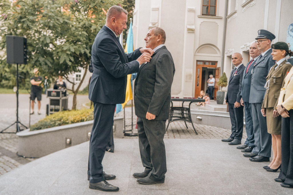 Nasi mieszkańcy z Krzyżami Zasługi