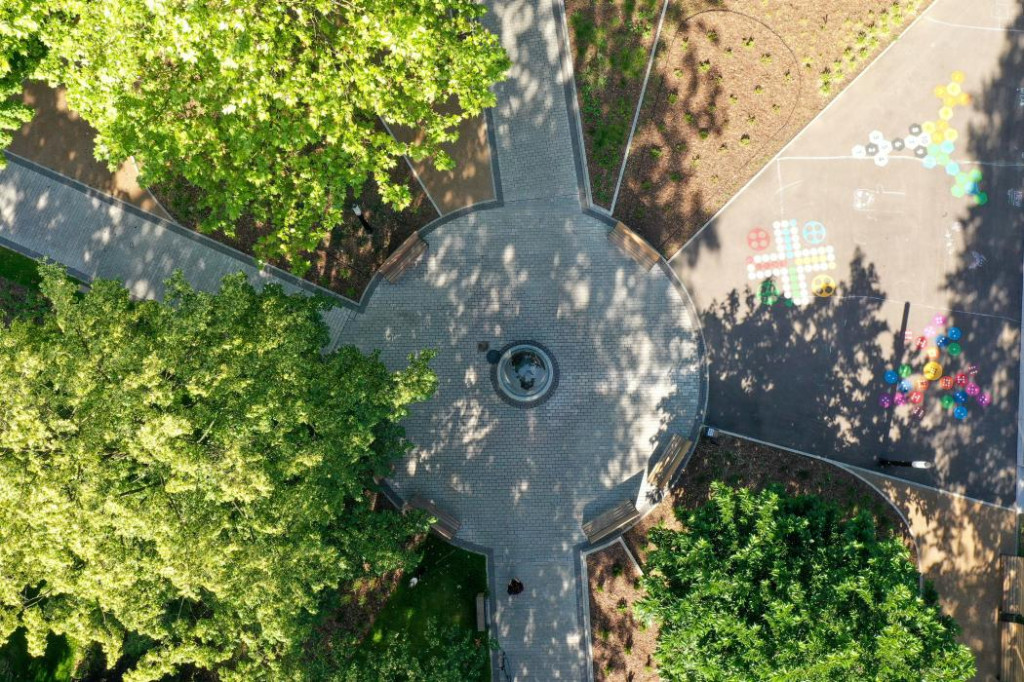 Plac TPD i miejska biblioteka walczą o tytuł...