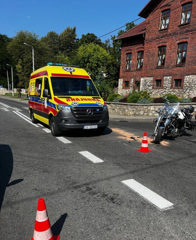 Powiat tarnogórski. Zderzenie osobówki i motocykla
