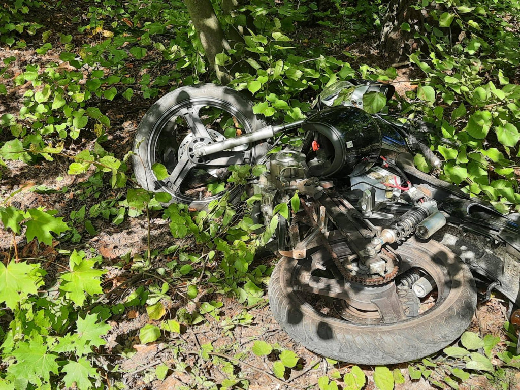 Miasteczko Śl. Wypadek z udziałem motocyklisty