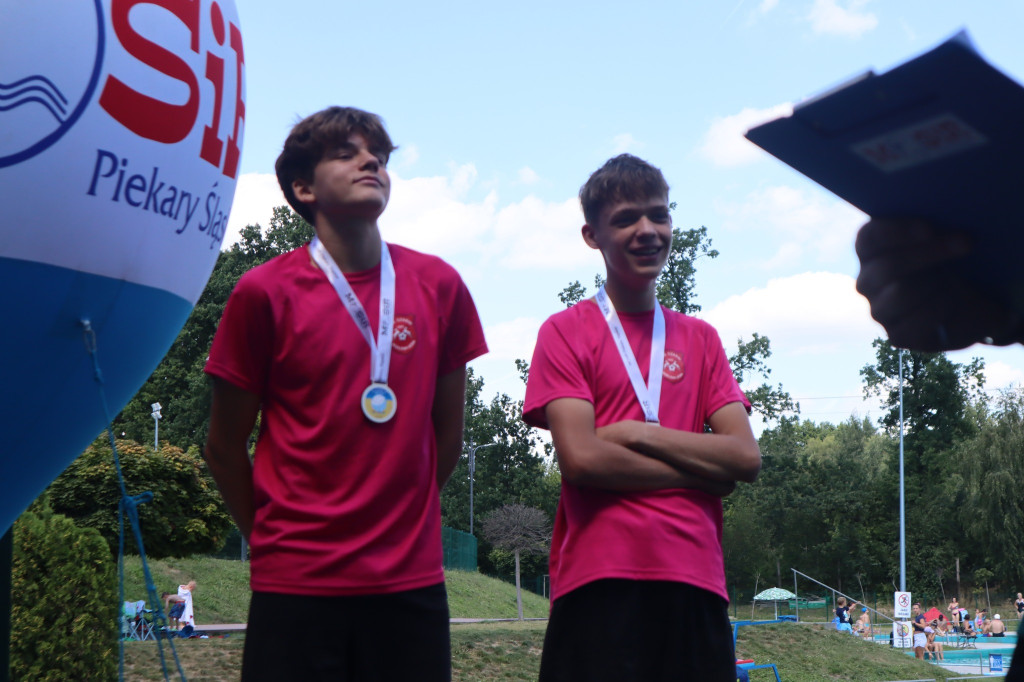 Wakacyjna siatkówka plażowa