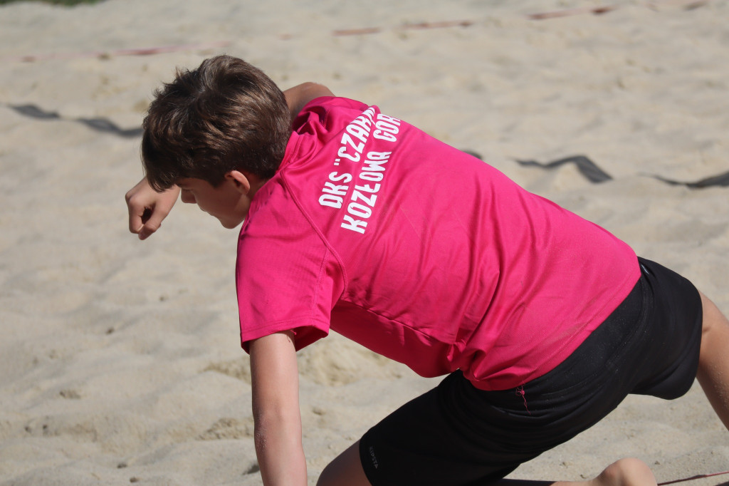 Wakacyjna siatkówka plażowa