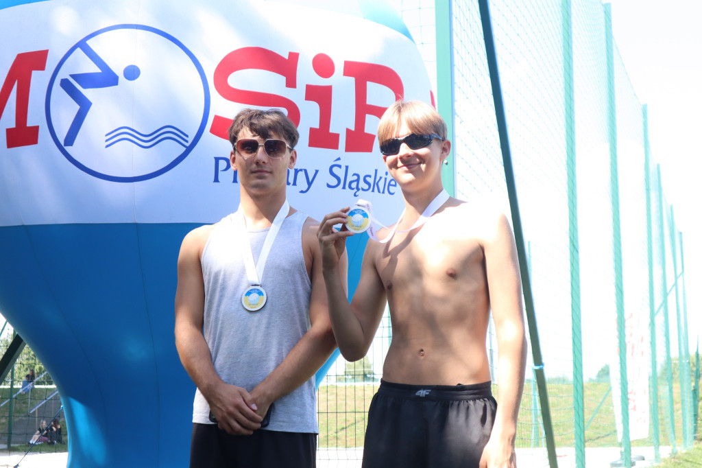 Wakacyjna siatkówka plażowa