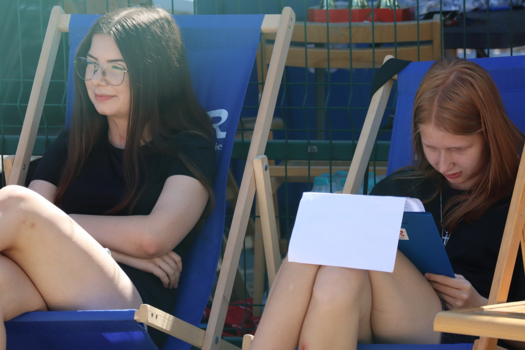 Wakacyjna siatkówka plażowa