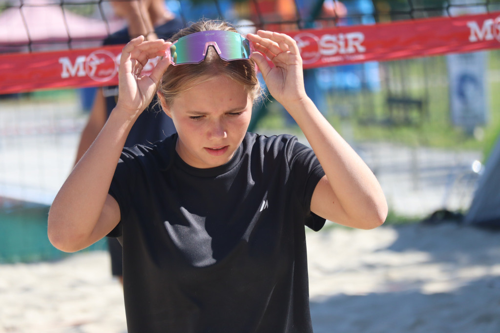 Wakacyjna siatkówka plażowa