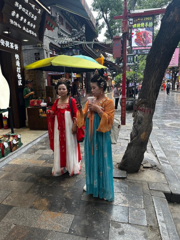 Biznes na obcasach. Księgowa w podróży i na rowerze