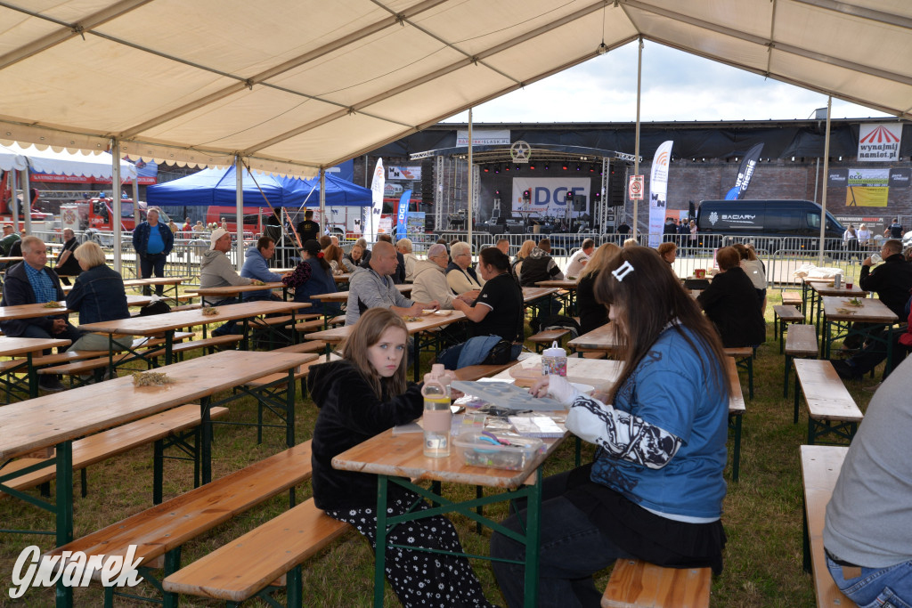 Dożynki przy pałacu. Baciary i wiele atrakcji