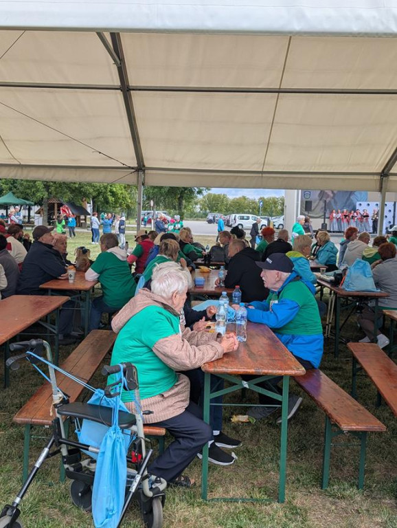 Silver-Run w Ożarowicach. Seniorzy na trasie