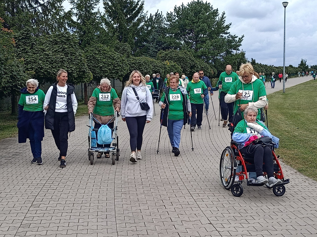 Silver-Run w Ożarowicach. Seniorzy na trasie