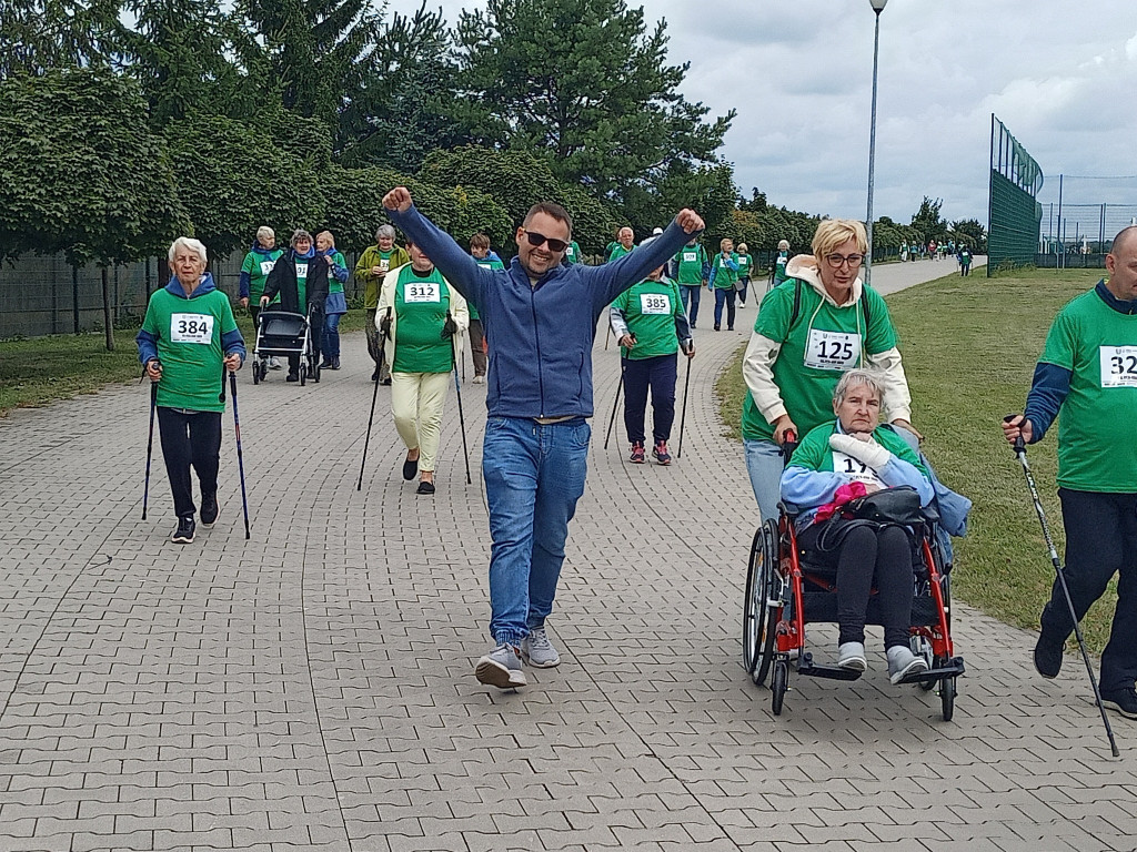 Silver-Run w Ożarowicach. Seniorzy na trasie