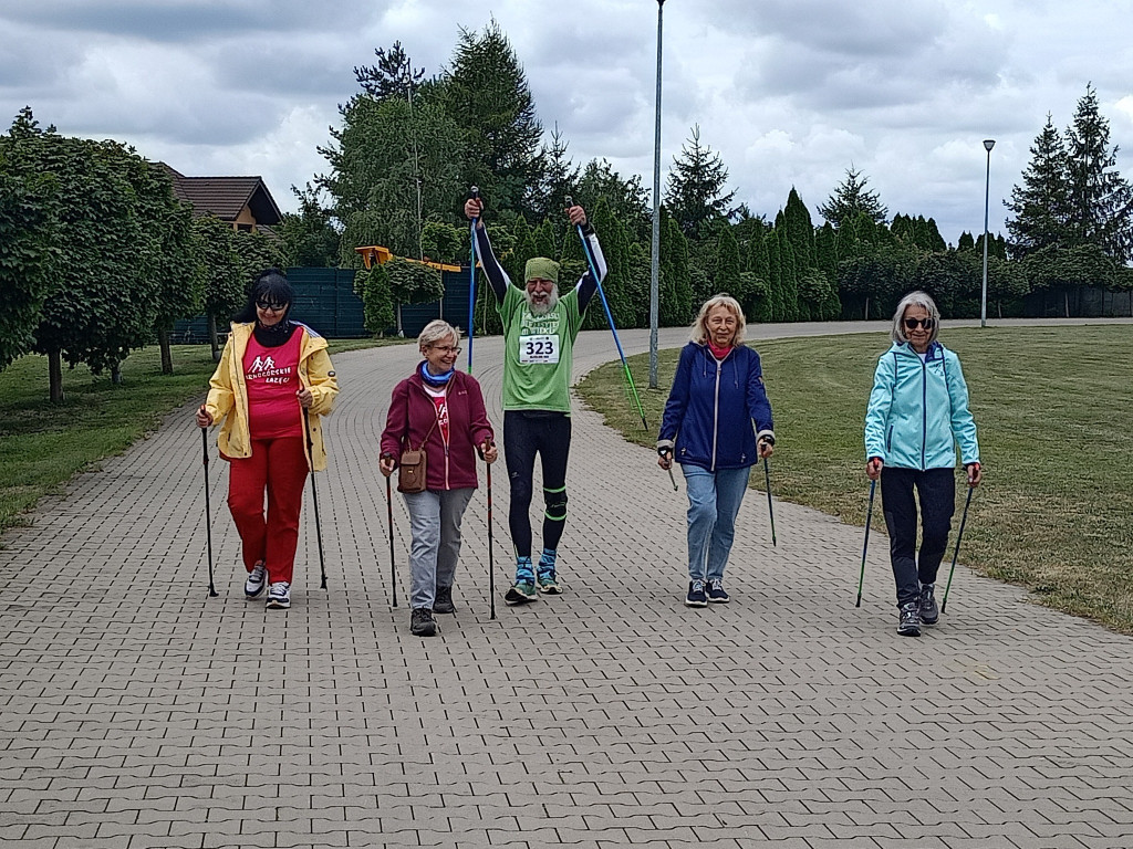 Silver-Run w Ożarowicach. Seniorzy na trasie