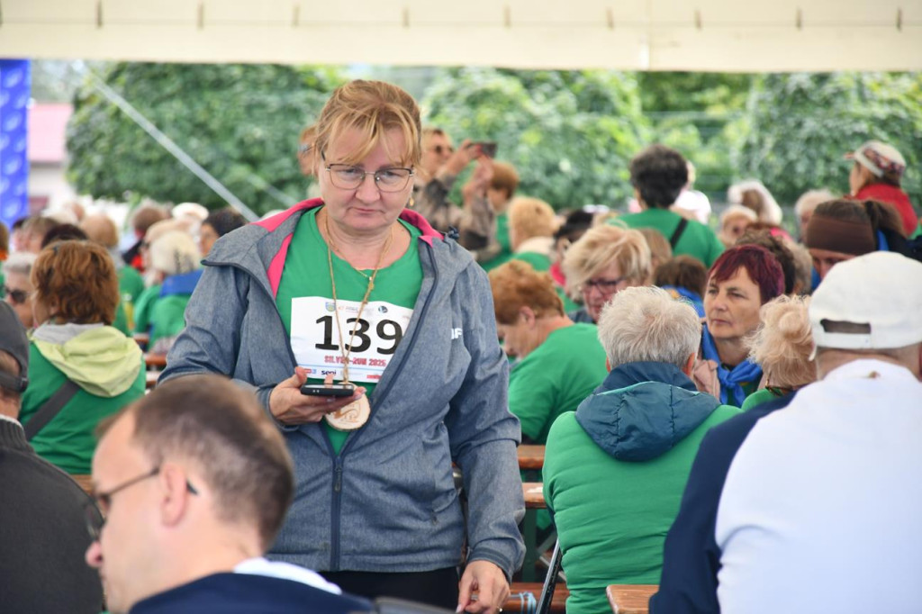 Silver-Run w Ożarowicach. Seniorzy na trasie