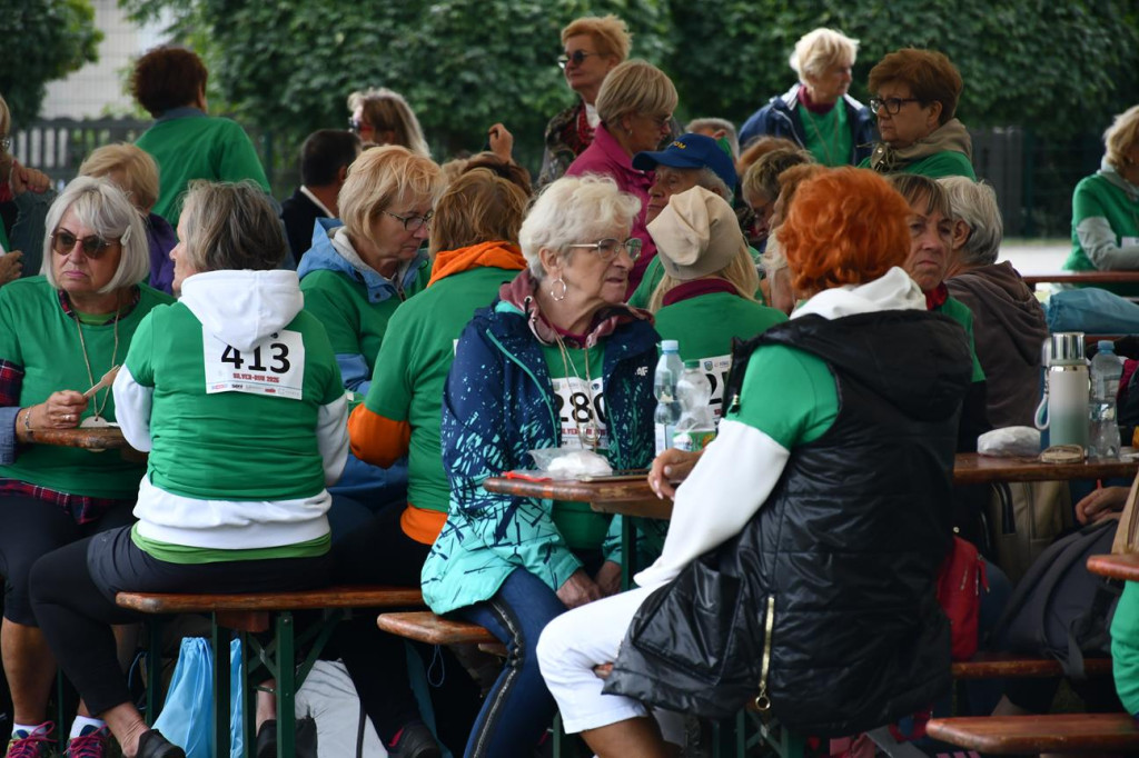 Silver-Run w Ożarowicach. Seniorzy na trasie