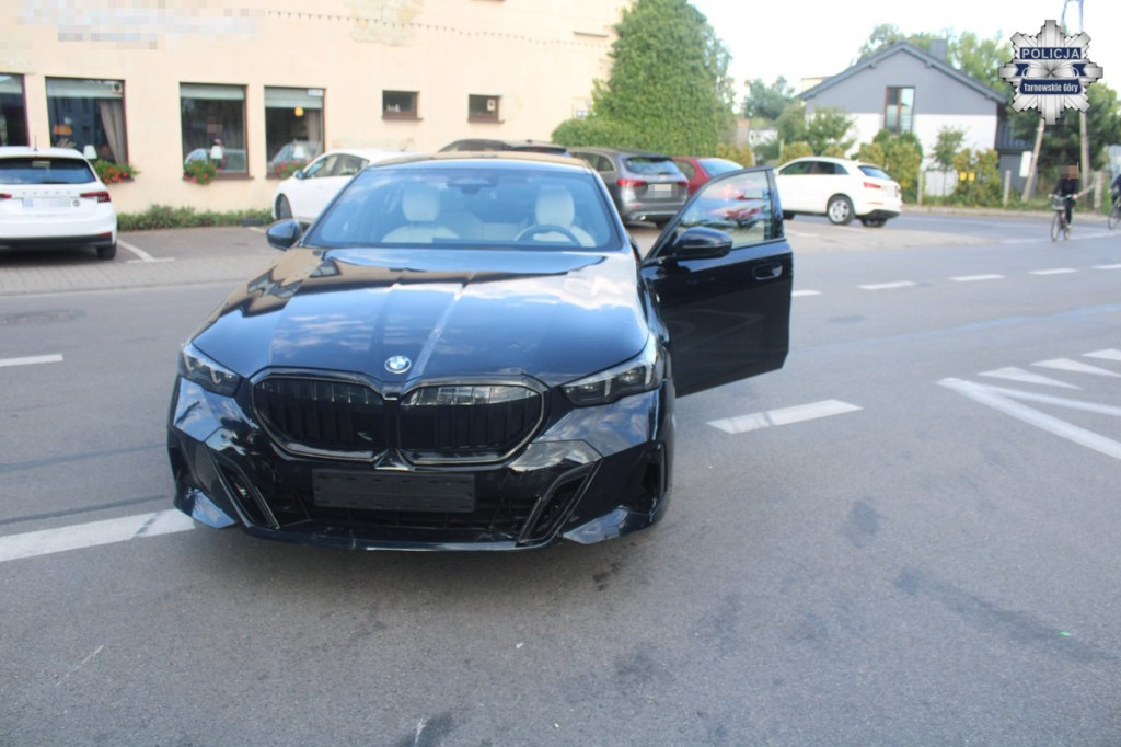 Świerklaniec. Kierowca bmw wjechał w motorowerzystę