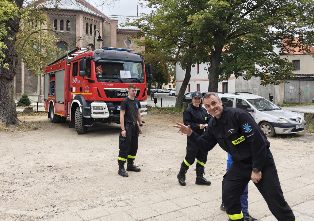 Tarnowskie Góry. Piknik i gra miejska z mundurowymi