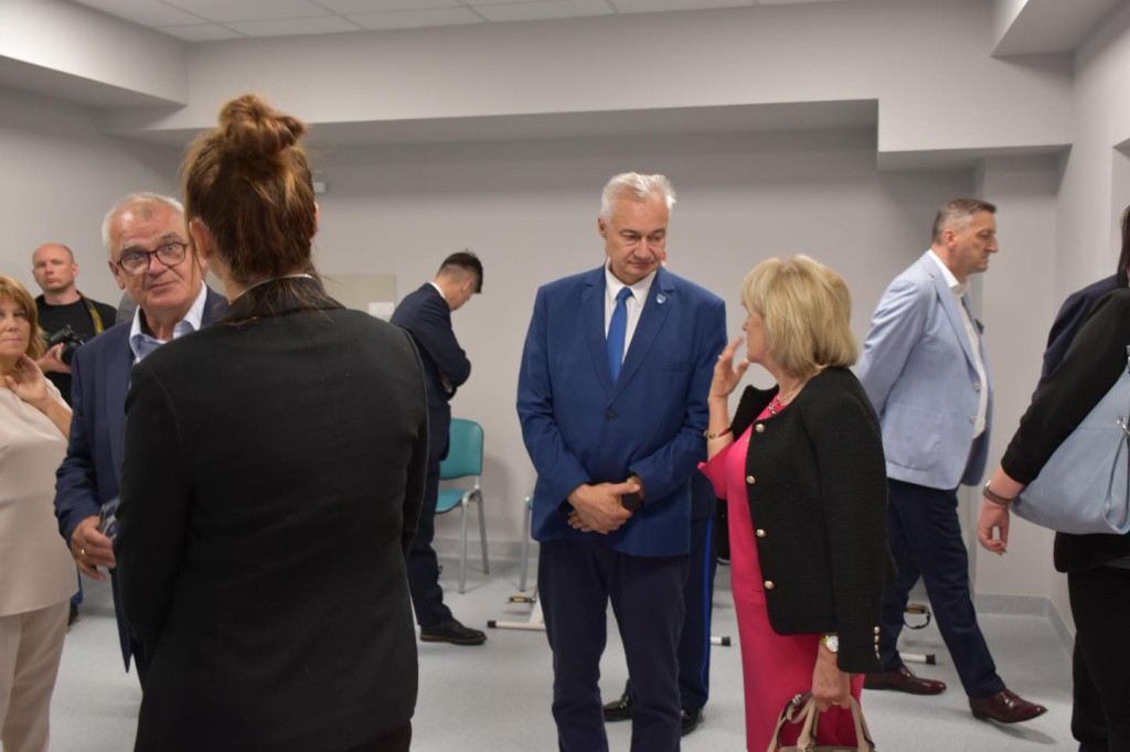 Tarnowskie Góry. Oddział oddany do użytku  przed teminem