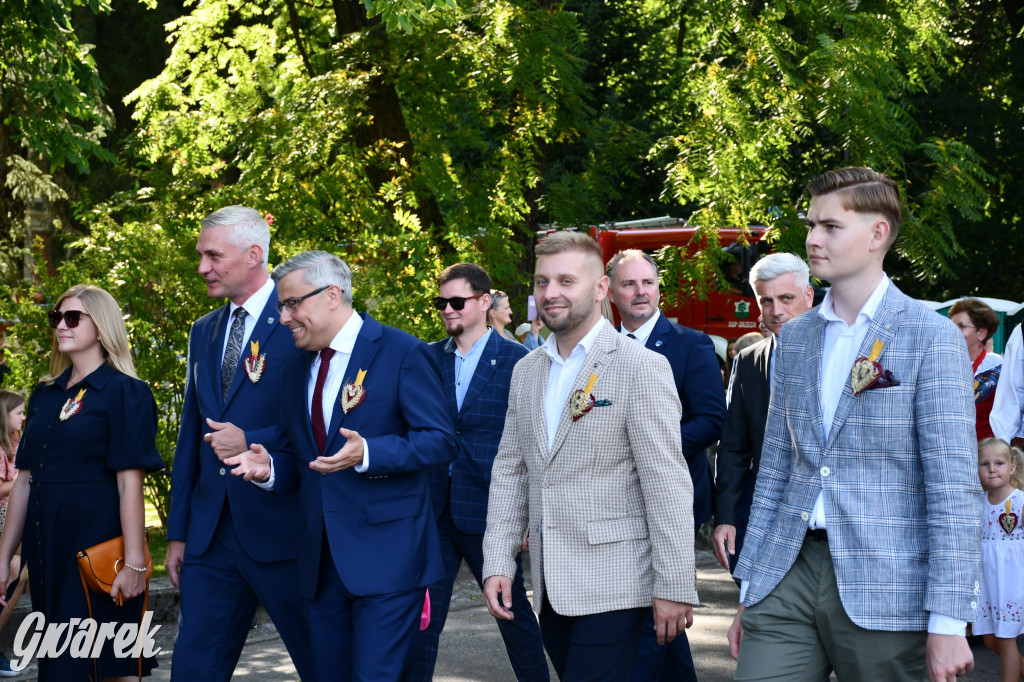 Świerklaniec. Dożynki w parku, pyszności przed pałacem