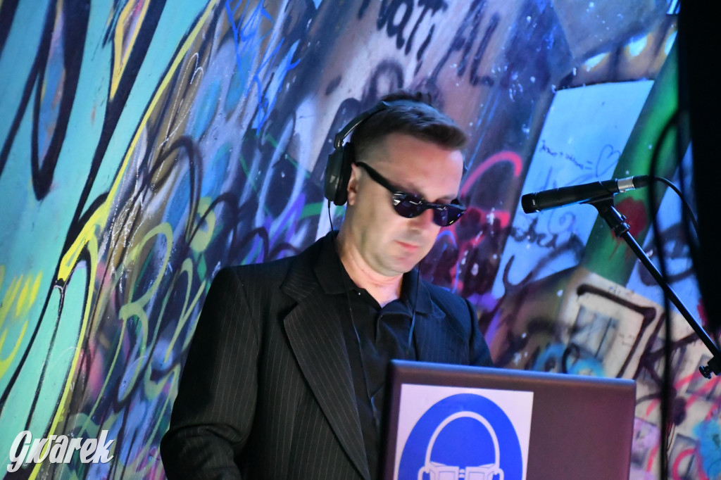 Strzybnica. Człowiek Widmo w parku Hutnika