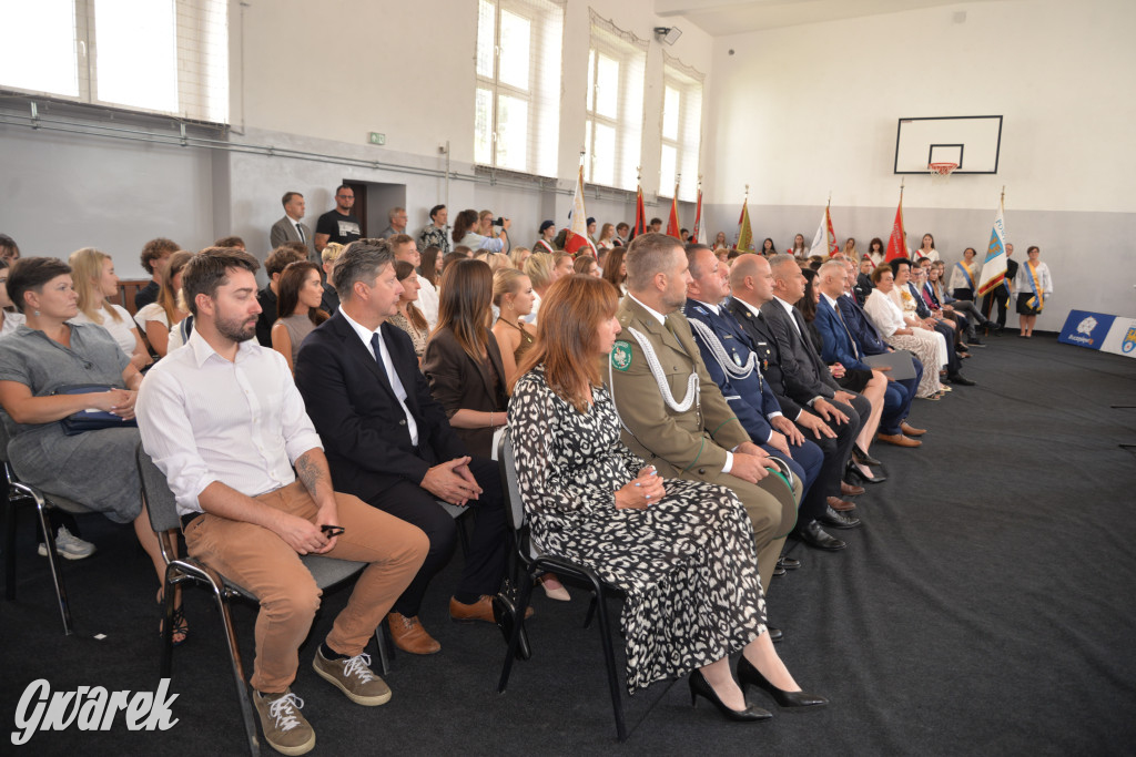 Tarnowskie Góry. Początek roku szkolnego w Sempie