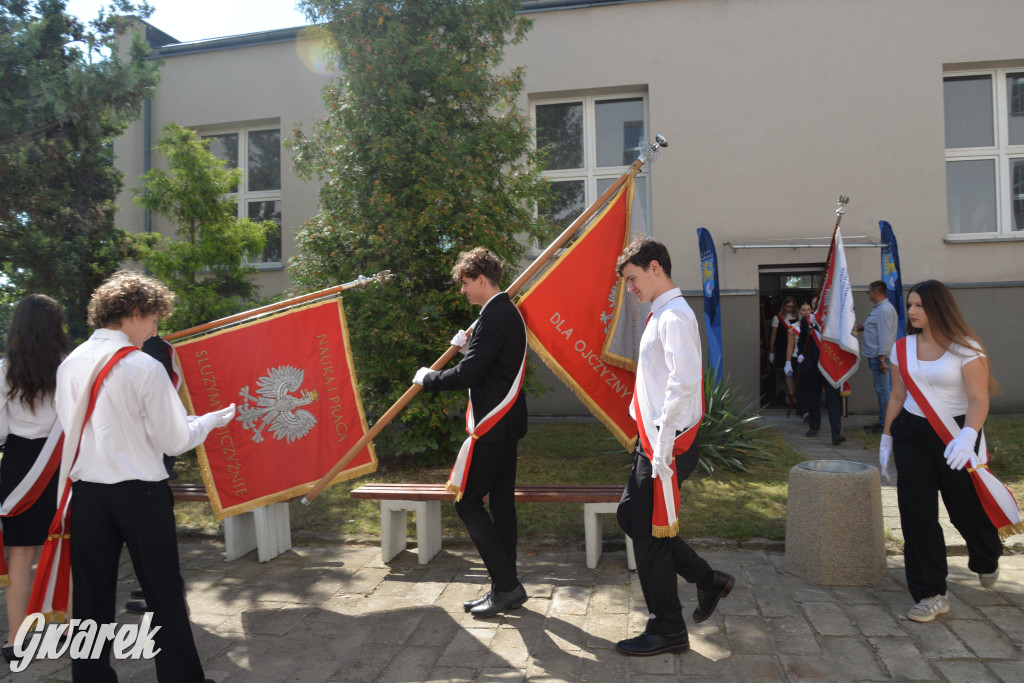 Tarnowskie Góry. Początek roku szkolnego w Sempie
