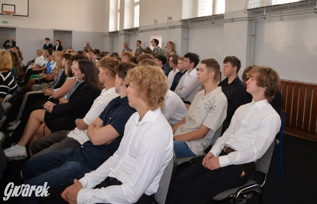 Tarnowskie Góry. Początek roku szkolnego w Sempie