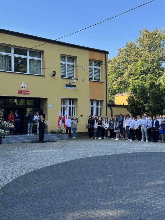 Powiat tarnogórski. Nowy rok szkolny