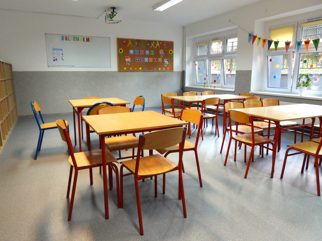 Nakło Śl. Świetlica po remoncie, inicjatywa mamy