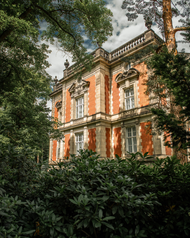 Świerklaniec Donnersmarcków w obiektywie Instytutu...