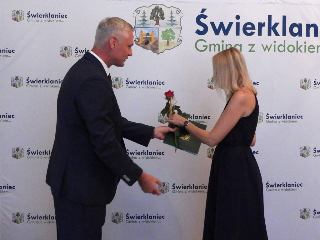 Świerklaniec. Ci nauczyciele cieszą się z awansu