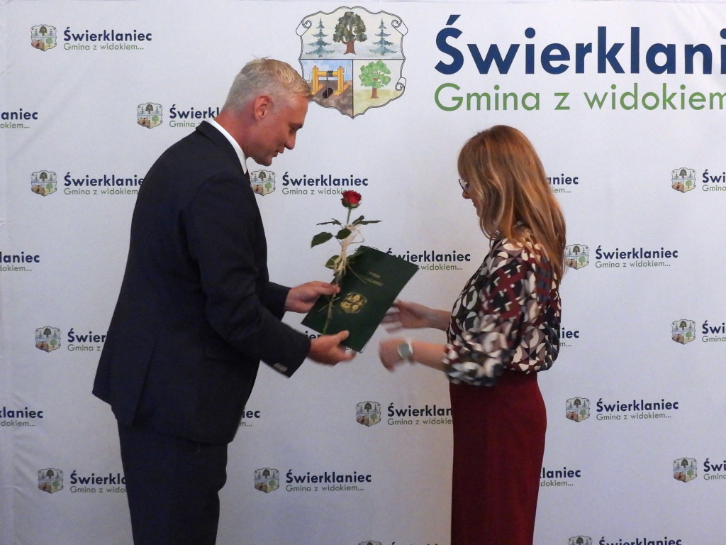 Świerklaniec. Ci nauczyciele cieszą się z awansu