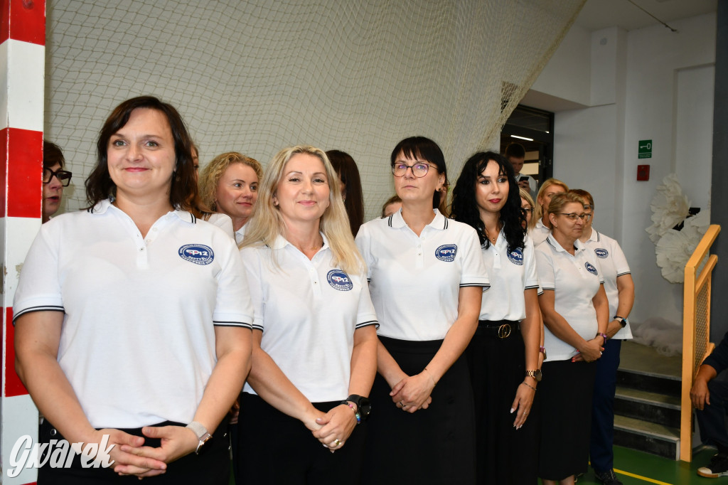 Repty Śląskie. Szkoła po przebudowie. Jak śląski dom