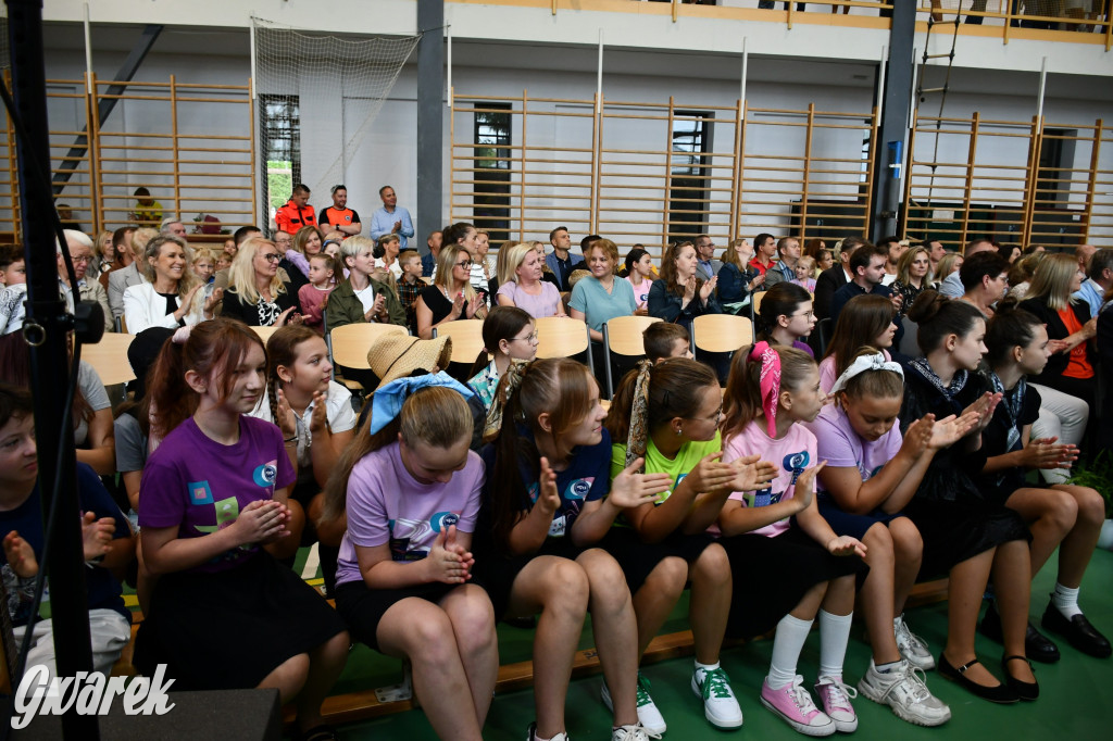 Repty Śląskie. Szkoła po przebudowie. Jak śląski dom