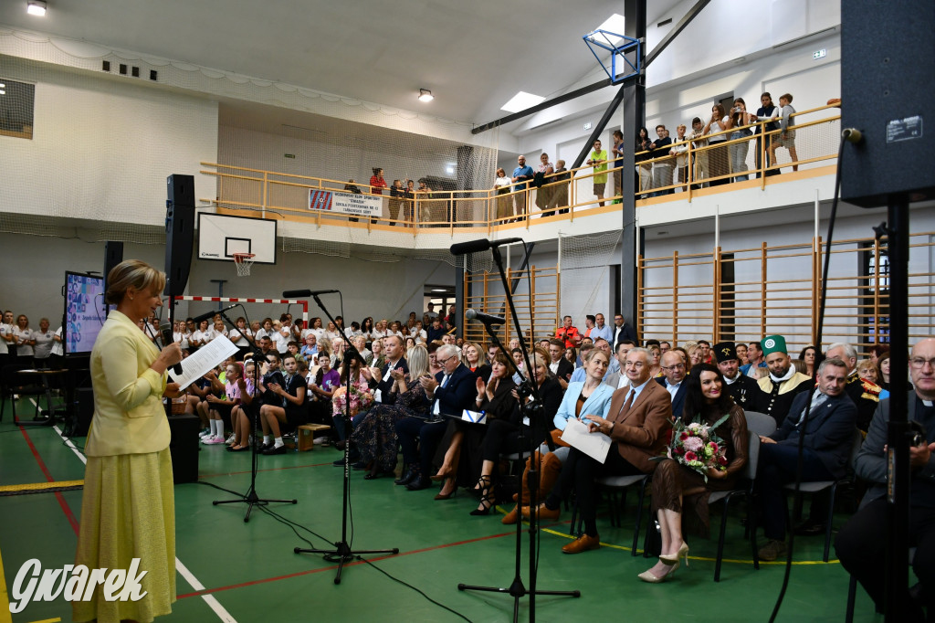 Repty Śląskie. Szkoła po przebudowie. Jak śląski dom