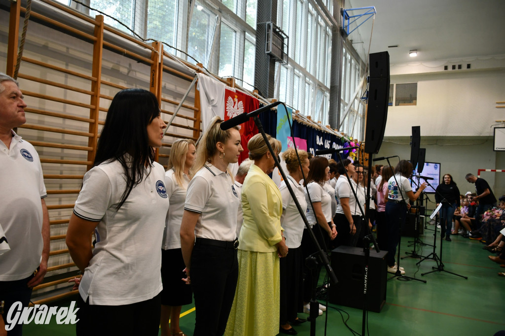 Repty Śląskie. Szkoła po przebudowie. Jak śląski dom