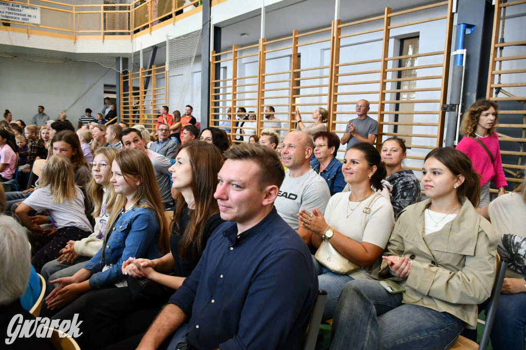 Repty Śląskie. Szkoła po przebudowie. Jak śląski dom