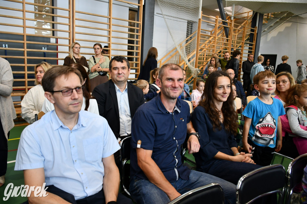 Repty Śląskie. Szkoła po przebudowie. Jak śląski dom