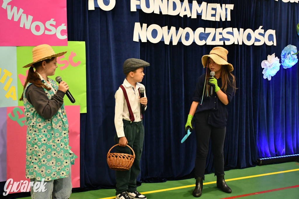 Repty Śląskie. Szkoła po przebudowie. Jak śląski dom