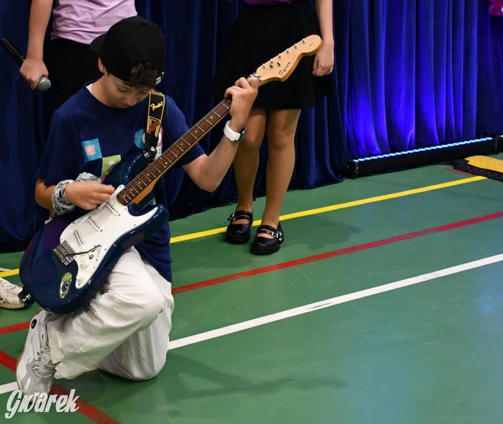 Repty Śląskie. Szkoła po przebudowie. Jak śląski dom