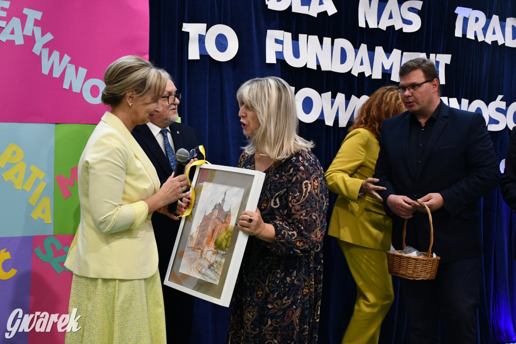 Repty Śląskie. Szkoła po przebudowie. Jak śląski dom