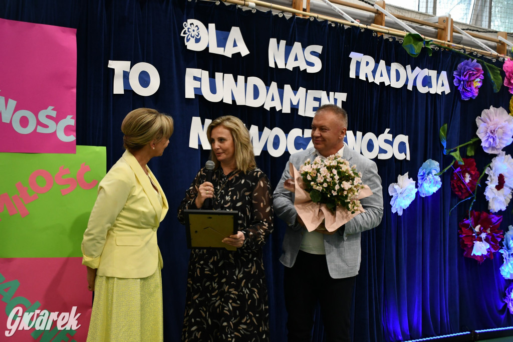 Repty Śląskie. Szkoła po przebudowie. Jak śląski dom