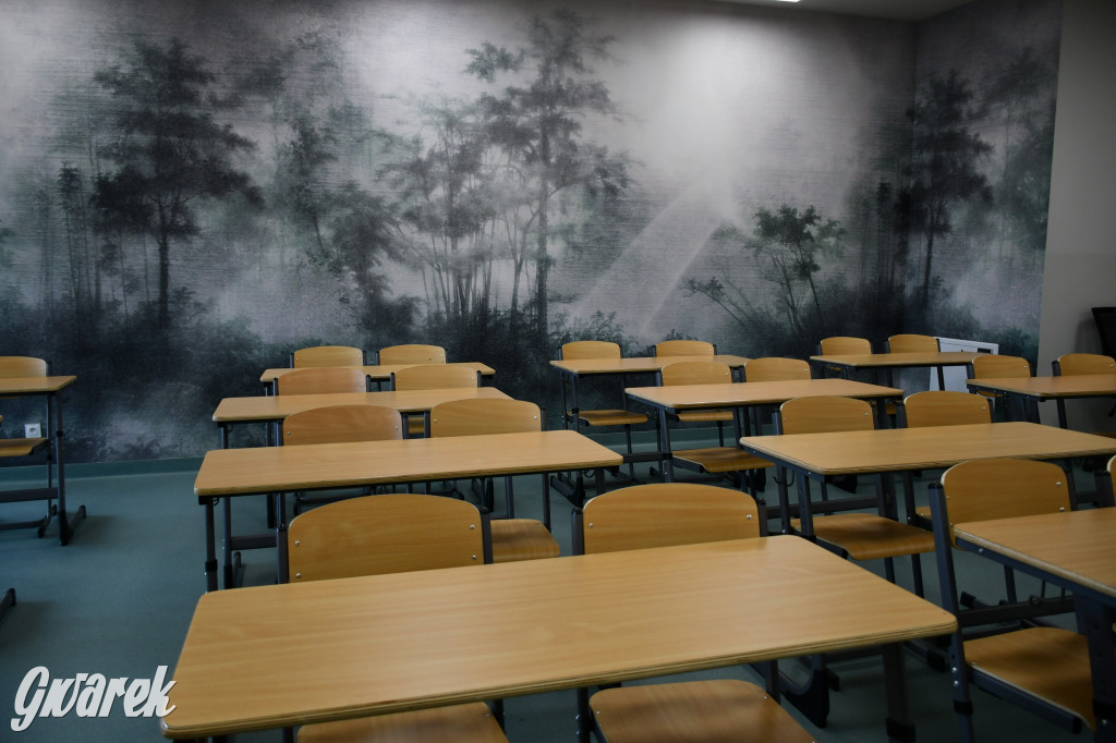 Repty Śląskie. Szkoła po przebudowie. Jak śląski dom