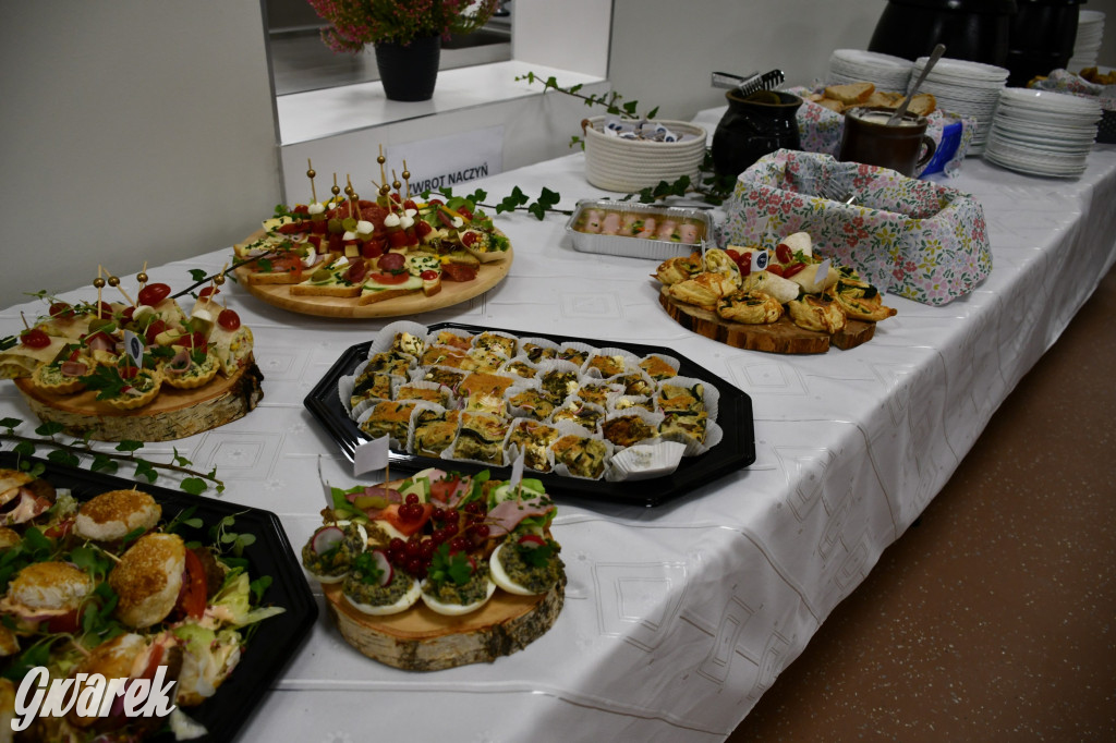 Repty Śląskie. Szkoła po przebudowie. Jak śląski dom