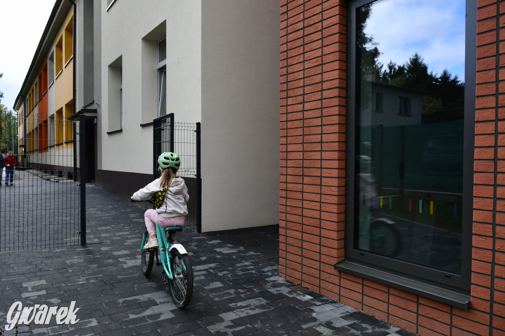 Repty Śląskie. Szkoła po przebudowie. Jak śląski dom