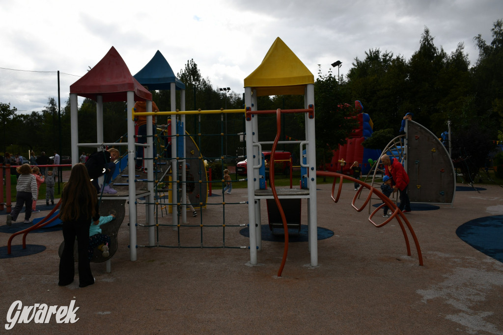 Repty Śląskie. Szkoła po przebudowie. Jak śląski dom