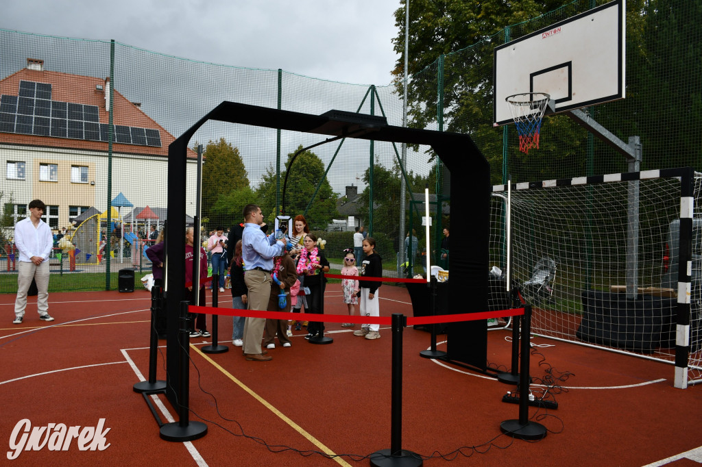 Repty Śląskie. Szkoła po przebudowie. Jak śląski dom