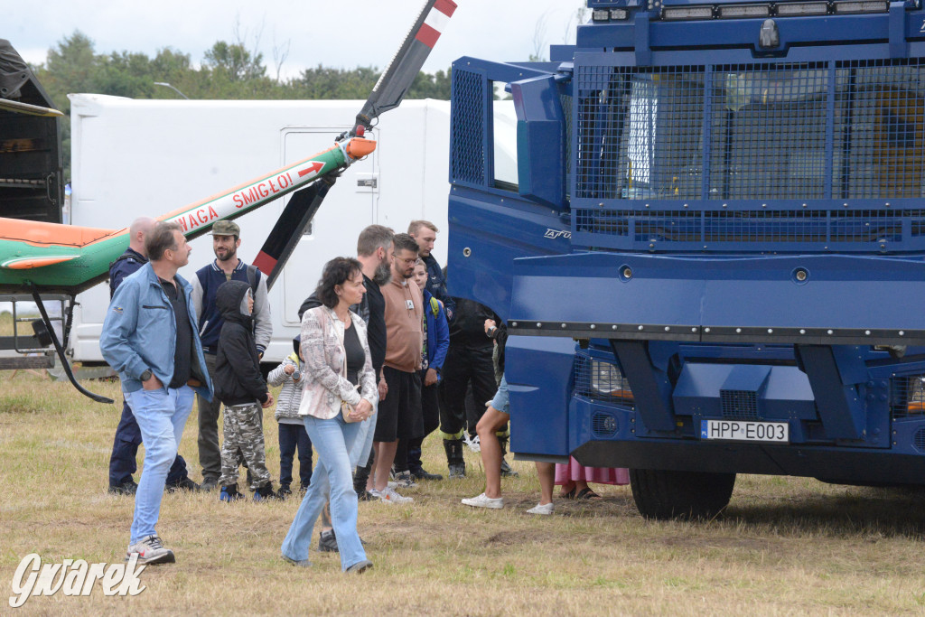 Tarnogórski Piknik Militarny z czołgiem Twardy