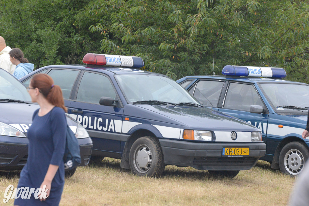 Tarnogórski Piknik Militarny z czołgiem Twardy